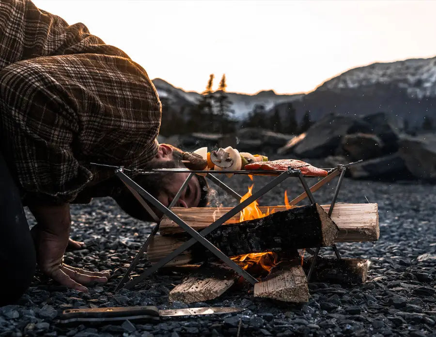 Wolf & Grizzly M1 Grill & Fire Kit