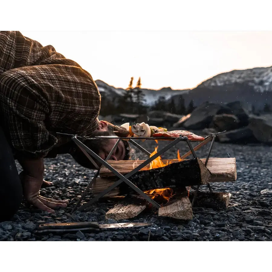 Wolf & Grizzly M1 Grill & Fire Kit