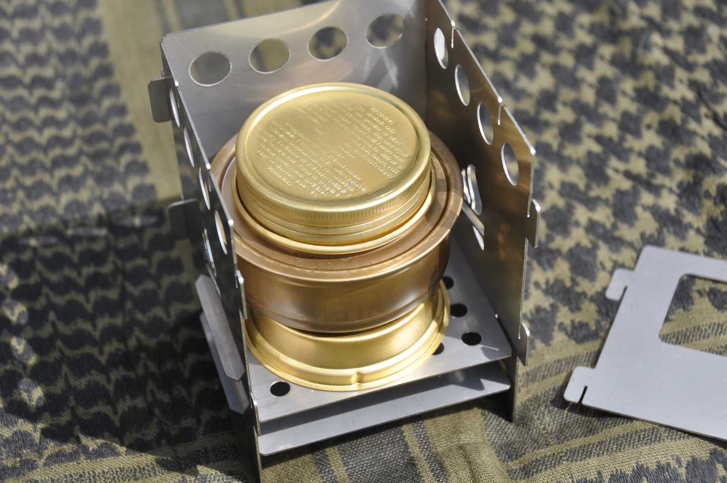 BE Bushbox Titanium Outdoor Pocket Stove