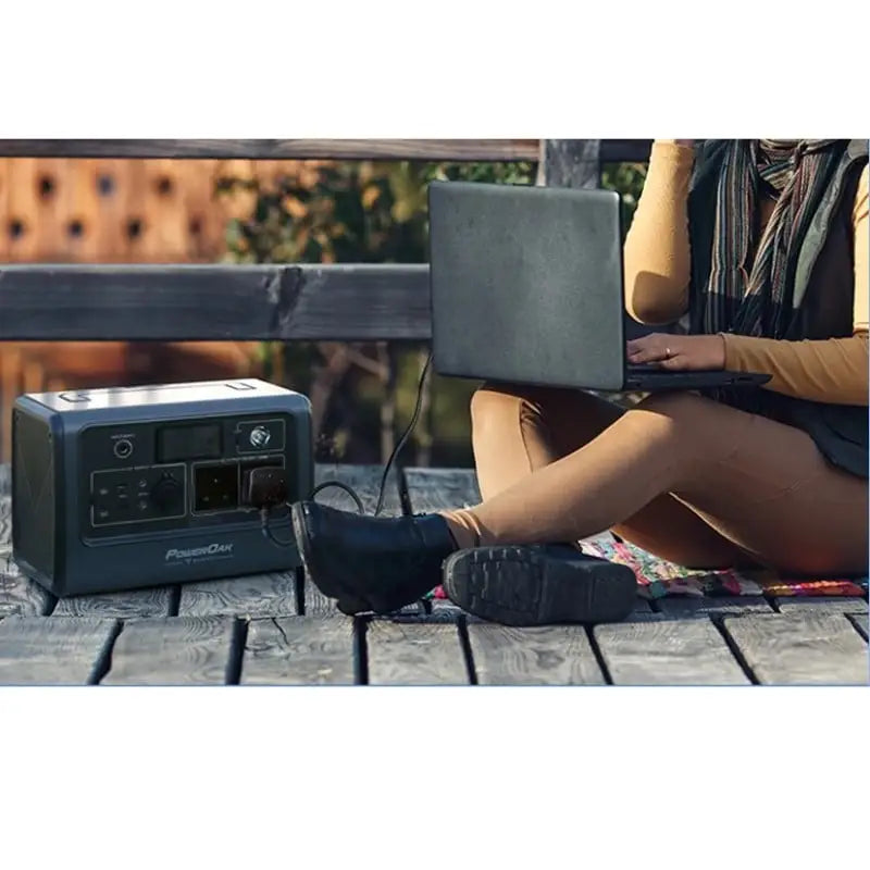 Bluetti EB70 716Wh Portable Power Station - Portable Power Station