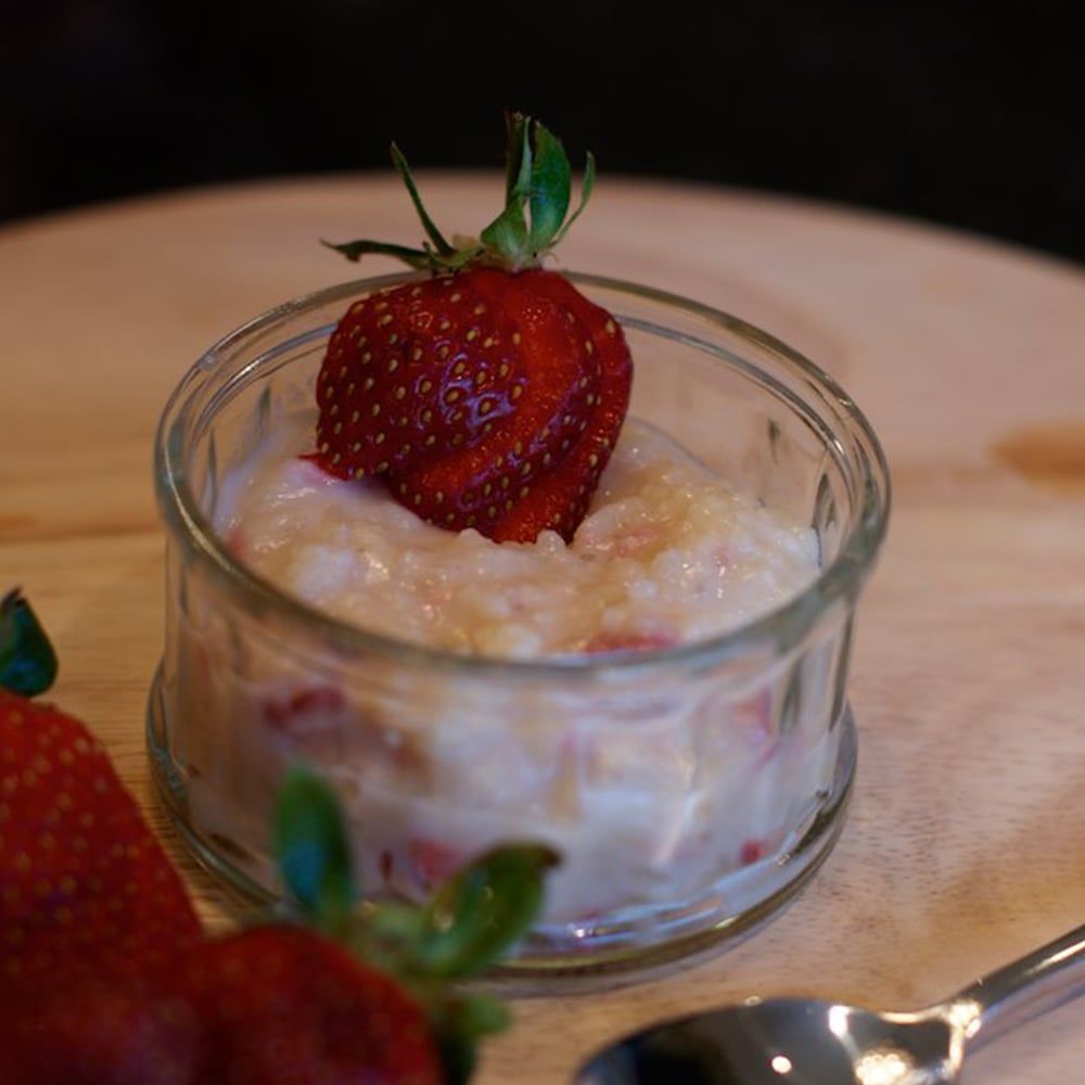 Rice Pudding With Strawberry - Box of 6 x 1400g Tins - 120 Servings